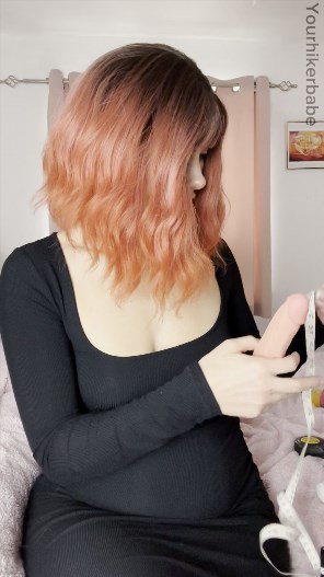 Yourhikerbabe – Comparing and Talking About My Preference of Girth and Length